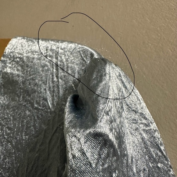 🔴BAUM UND PFERDGARTEN Marcy‎ Cutout Satin Blouse In Blue Fog - Picture 8 of 10